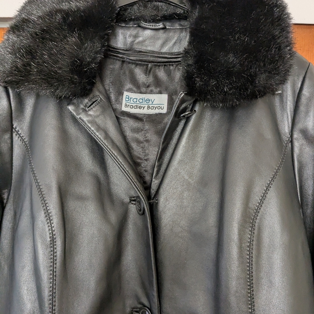 Vintage 90s grunge black leather fur collar full length trench coat button down - Picture 4 of 11